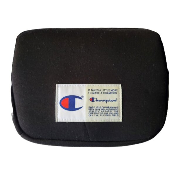 Champion Multi Purpose Belt Bag/Fanny Pack with adjustable strap - Picture 2 of 8